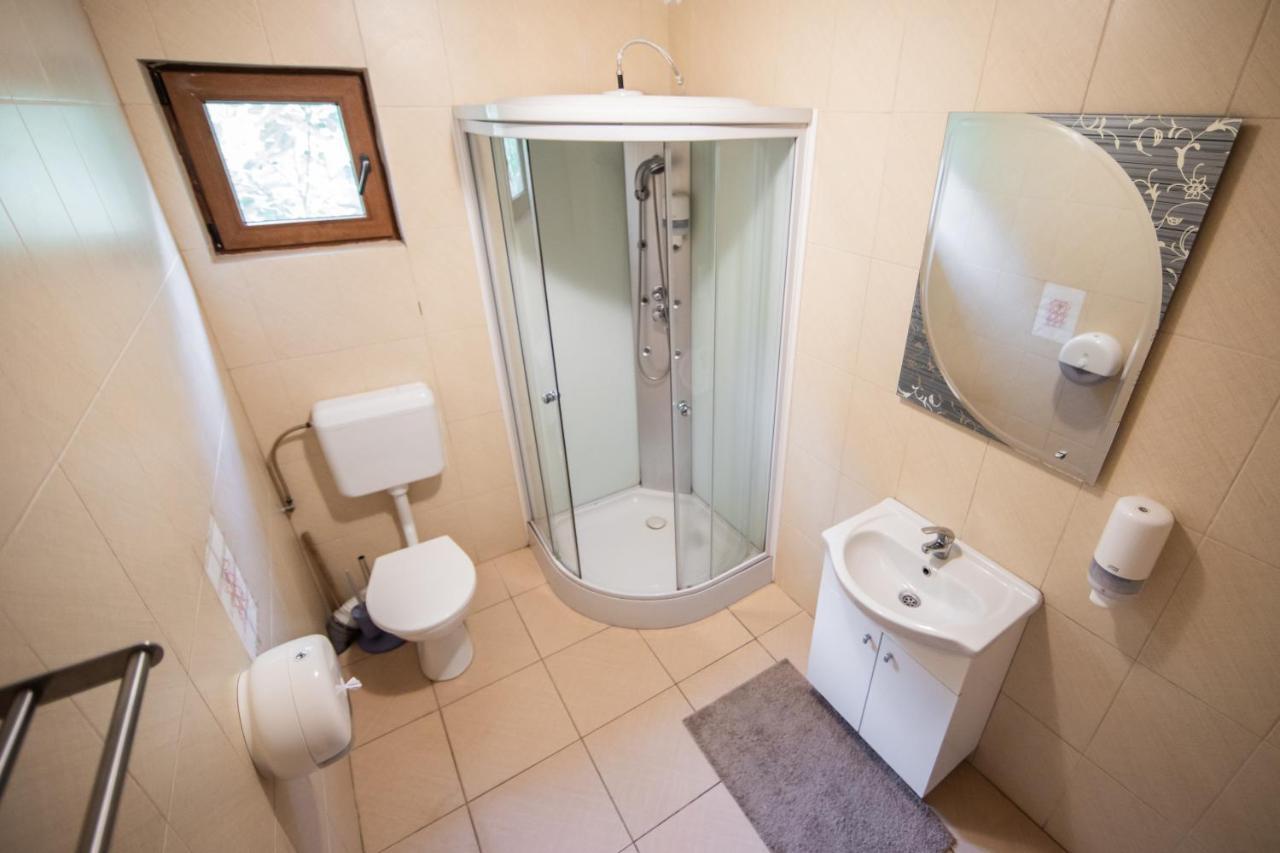 Casa Arcadia 1 Piscina,Jacuzzi, Sauna Buzău Eksteriør bilde